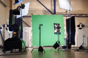 pourquoi-utilisation-lampes-appareils-eclairage-cinema-importante